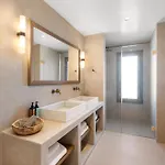 Villa Mythic
